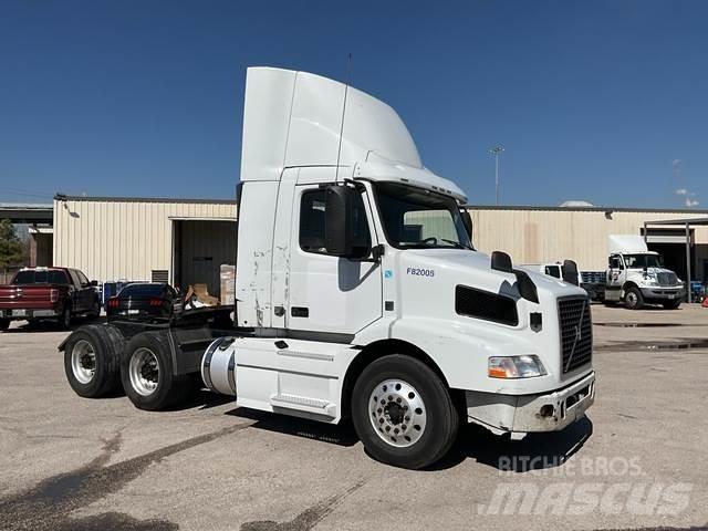 Volvo VNM Влекачи