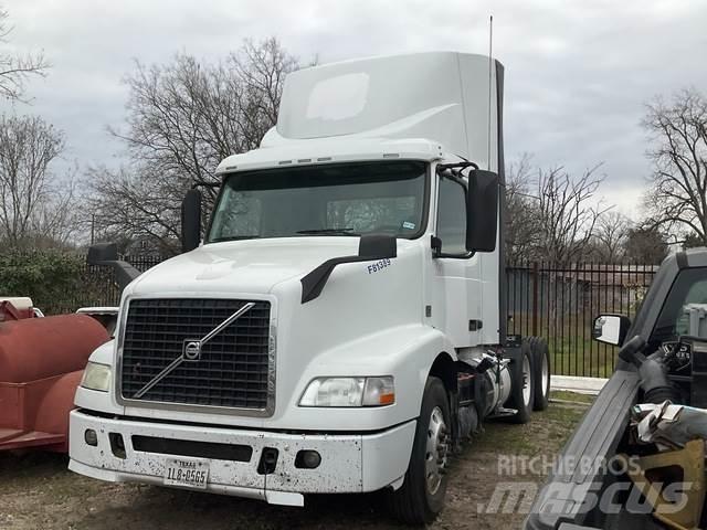 Volvo VNM Влекачи