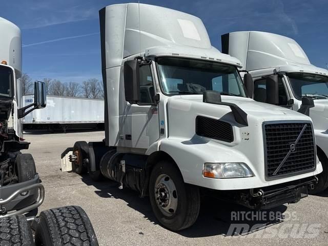 Volvo VNM Влекачи