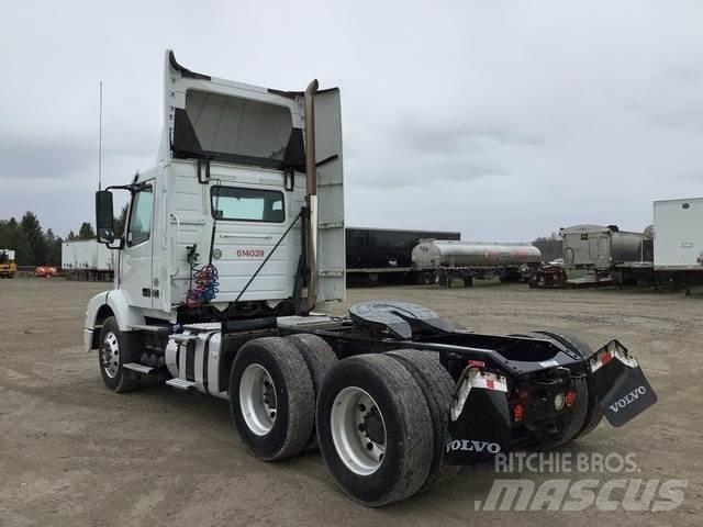 Volvo VNM Влекачи