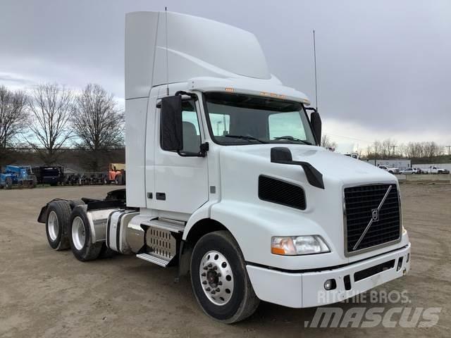 Volvo VNM Влекачи