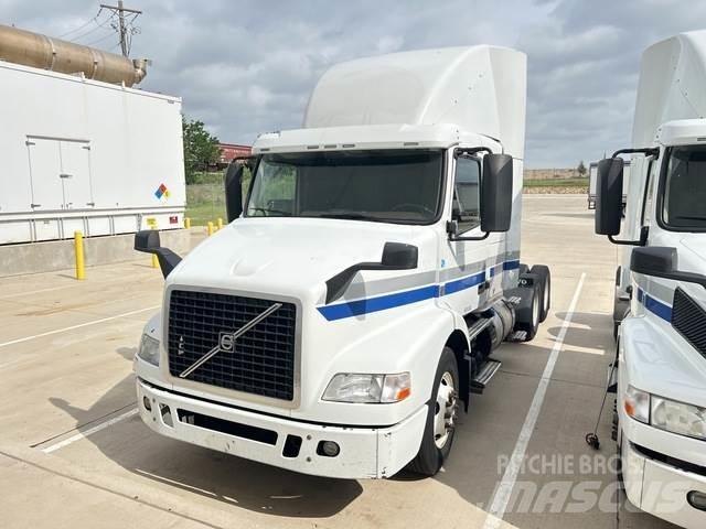 Volvo VNM Влекачи