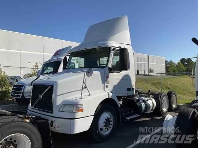Volvo VNM Влекачи
