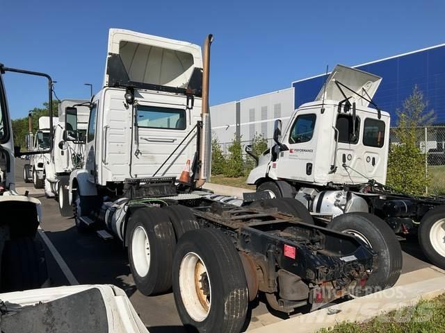 Volvo VNM Влекачи