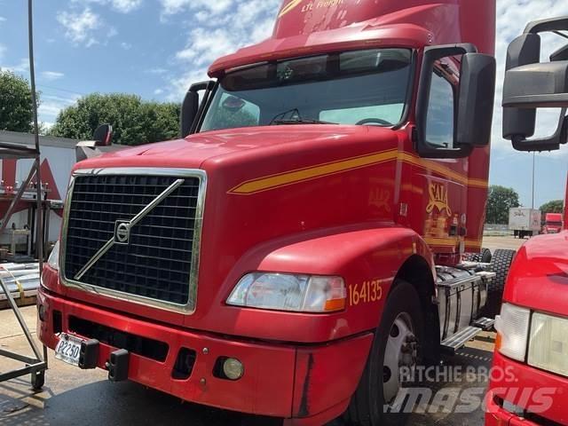 Volvo VNM Влекачи