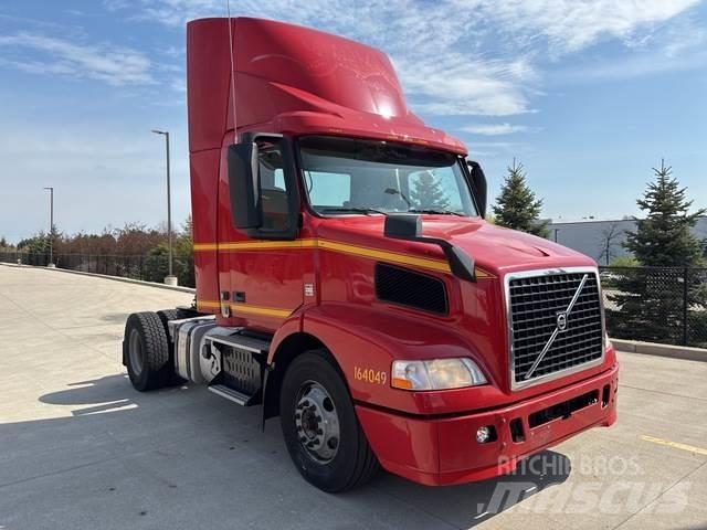 Volvo VNM Влекачи