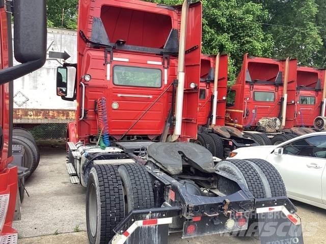 Volvo VNM Влекачи
