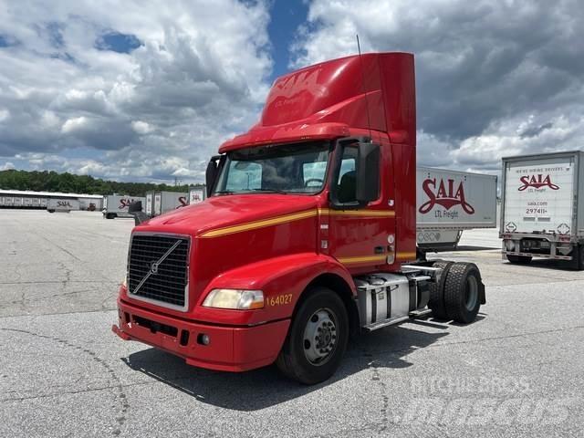 Volvo VNM Влекачи