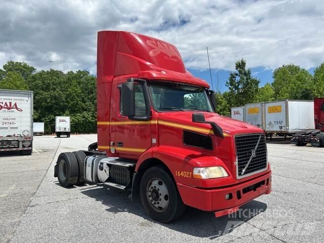 Volvo VNM Влекачи