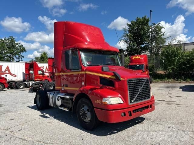 Volvo VNM Влекачи