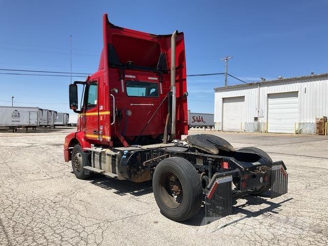 Volvo VNM Влекачи