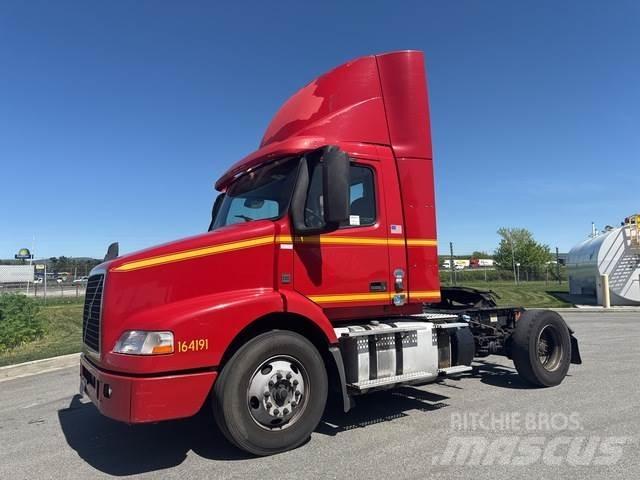 Volvo VNM Влекачи
