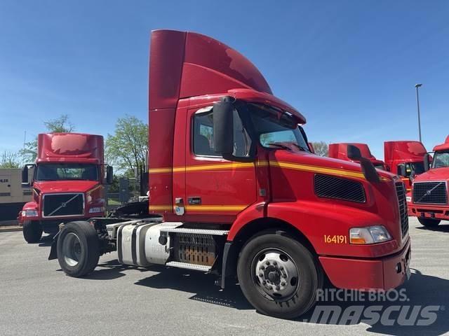 Volvo VNM Влекачи