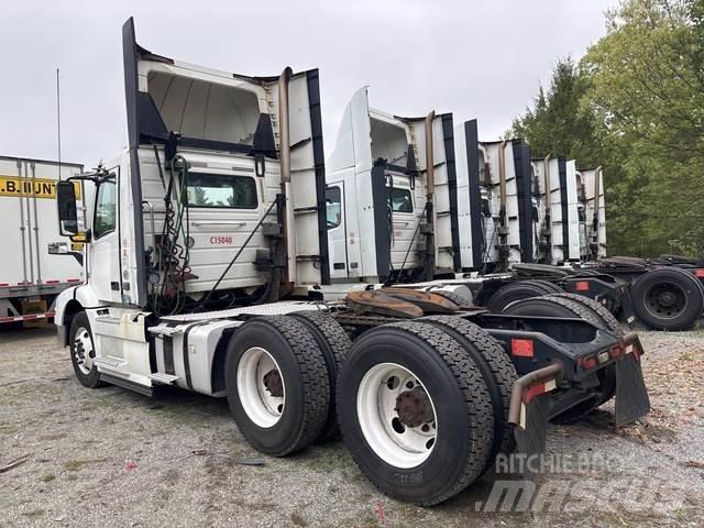 Volvo VNM Влекачи