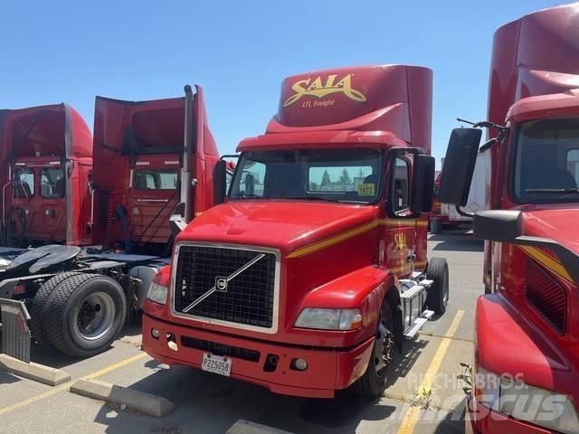 Volvo VNM Влекачи