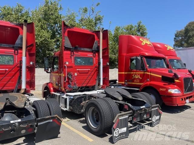 Volvo VNM Влекачи