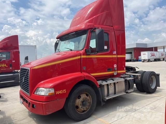 Volvo VNM Влекачи