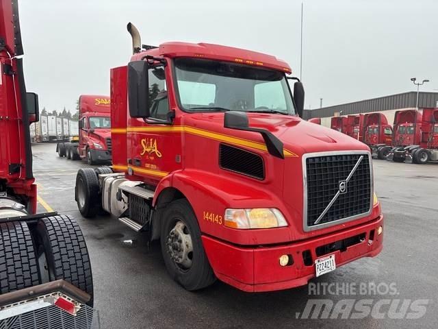 Volvo VNM Влекачи