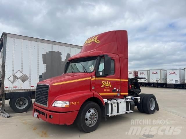 Volvo VNM Влекачи