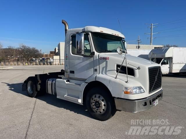 Volvo VNM Влекачи