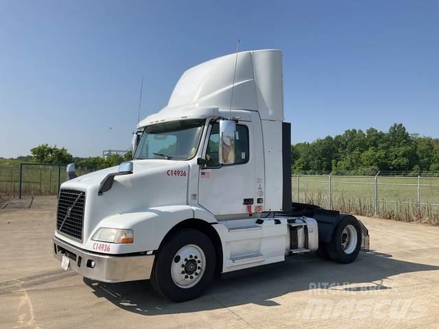 Volvo VNM Влекачи