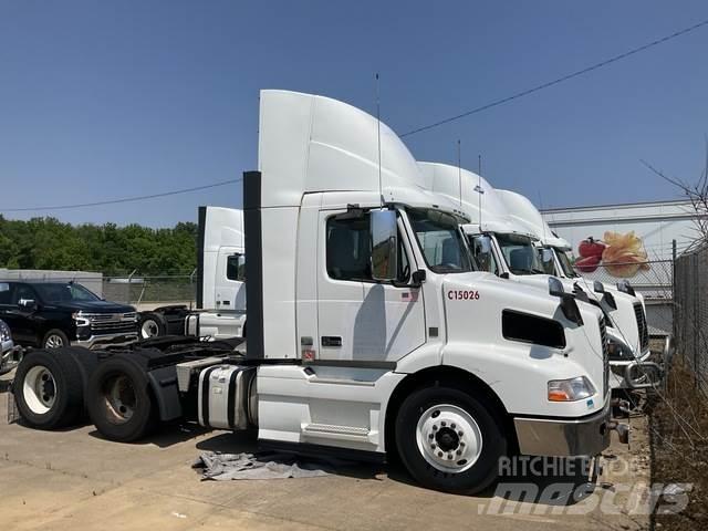 Volvo VNM Влекачи