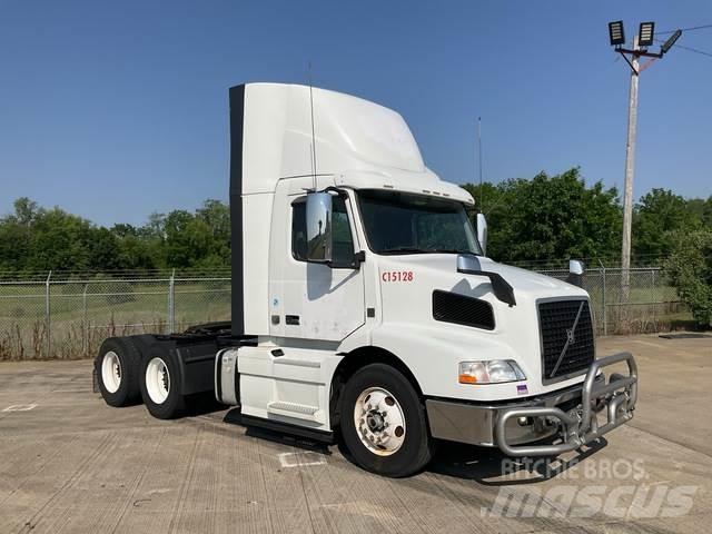 Volvo VNM Влекачи