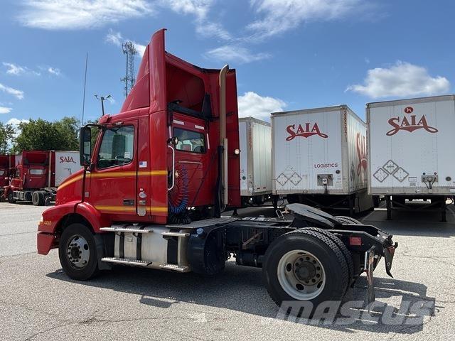 Volvo VNM Влекачи