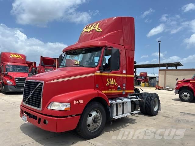 Volvo VNM Влекачи