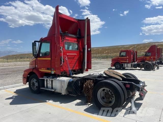 Volvo VNM Влекачи