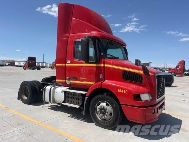 Volvo VNM Влекачи