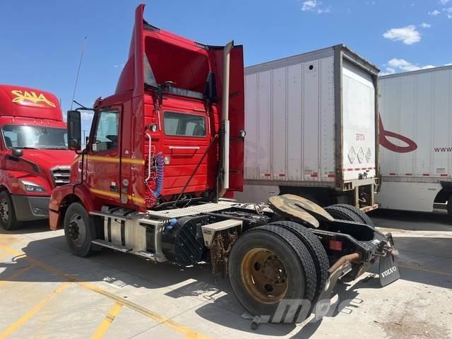 Volvo VNM Влекачи