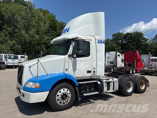 Volvo VNM Влекачи