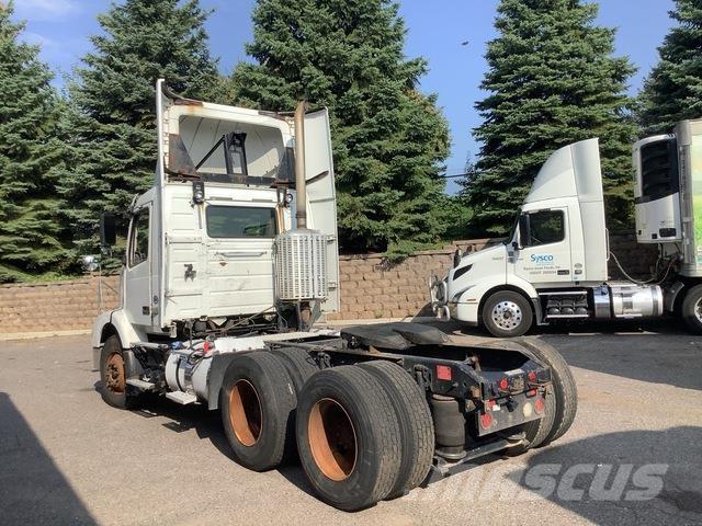 Volvo VNM Влекачи