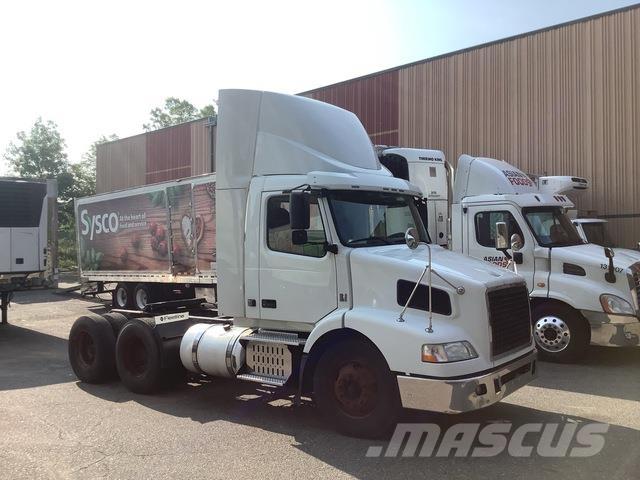 Volvo VNM Влекачи