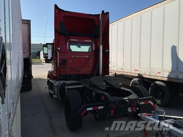 Volvo VNM42T Влекачи