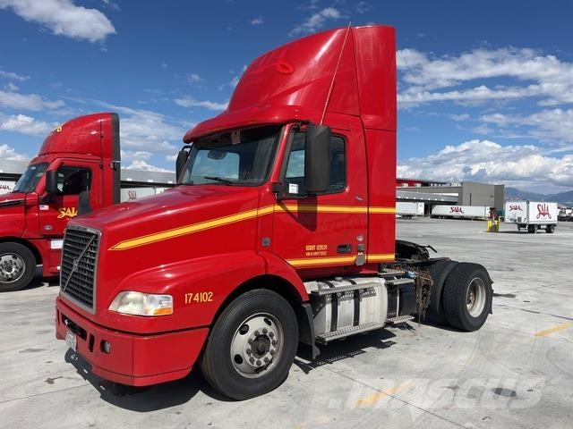 Volvo VNM42T Влекачи