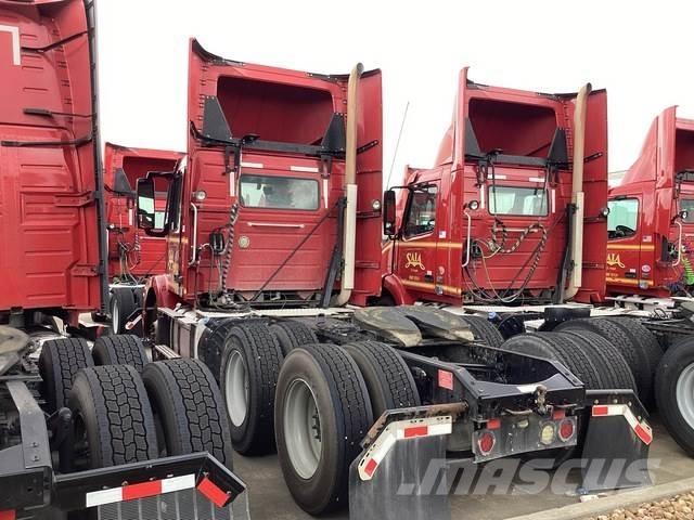 Volvo VNM64T Влекачи