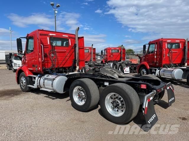 Volvo VNR Влекачи
