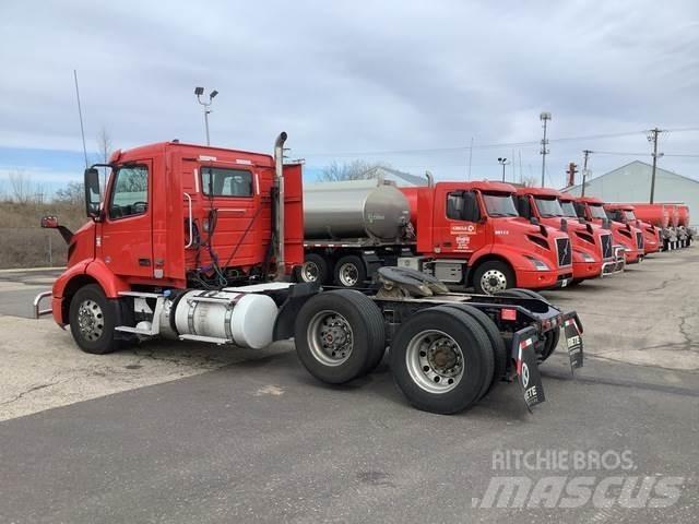 Volvo VNR Влекачи