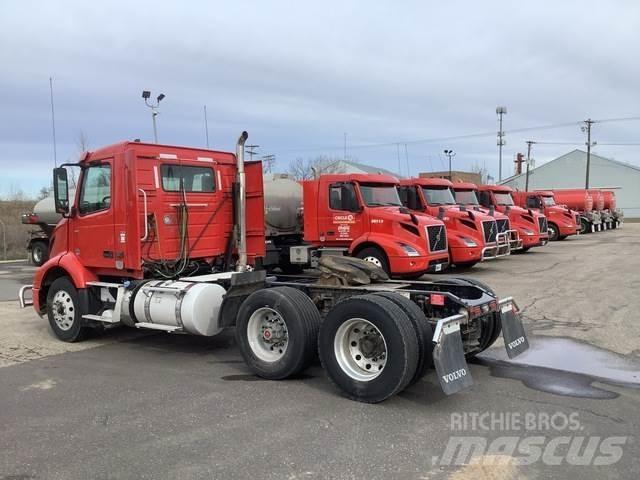 Volvo VNR Влекачи