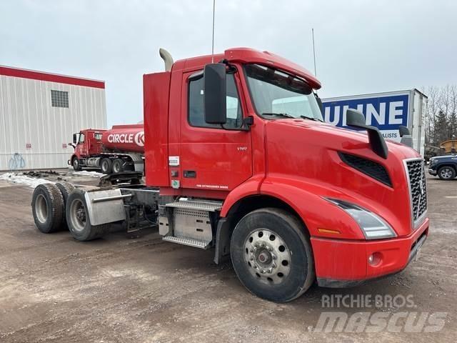 Volvo VNR Влекачи