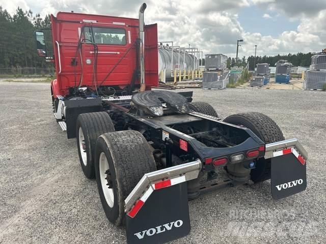 Volvo VNR Влекачи
