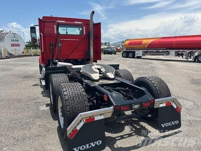 Volvo VNR Влекачи