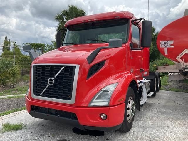Volvo VNR Влекачи