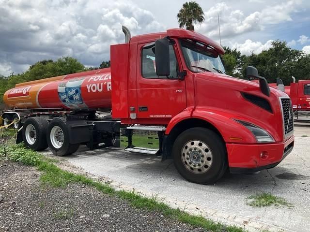 Volvo VNR Влекачи