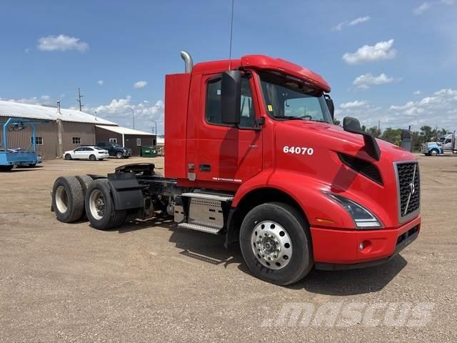 Volvo VNR Влекачи