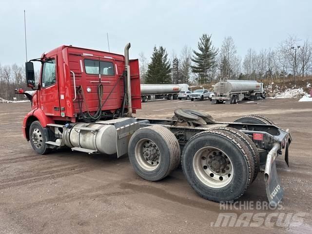 Volvo VNR Влекачи
