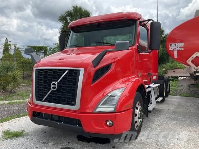 Volvo VNR Влекачи