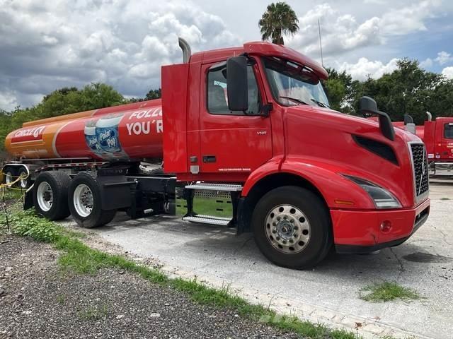 Volvo VNR Влекачи